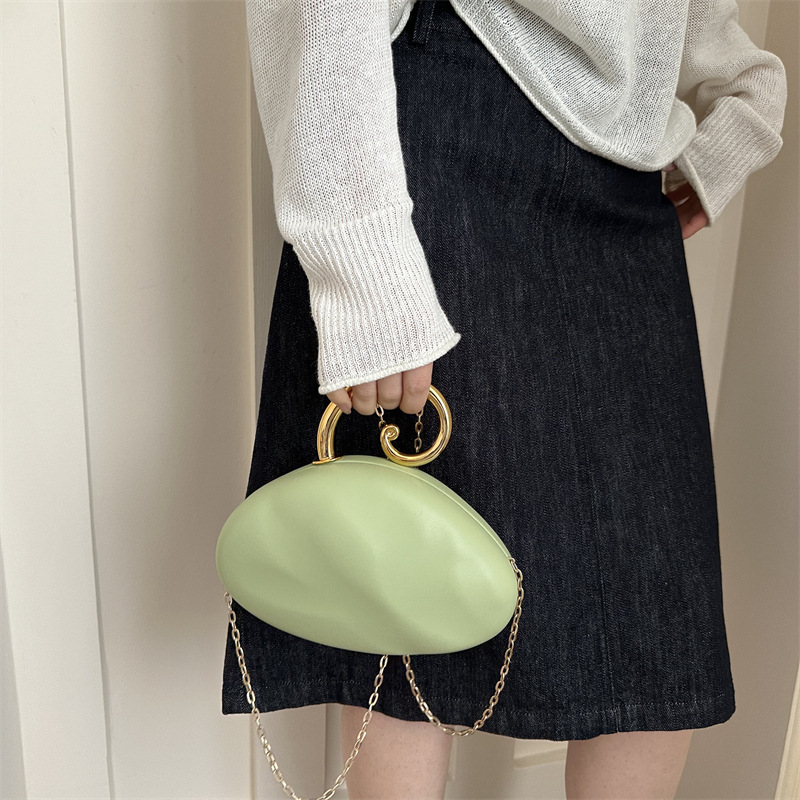 Luxury Curved Pebble Shape Min - Mini Purse Chain recension och pris