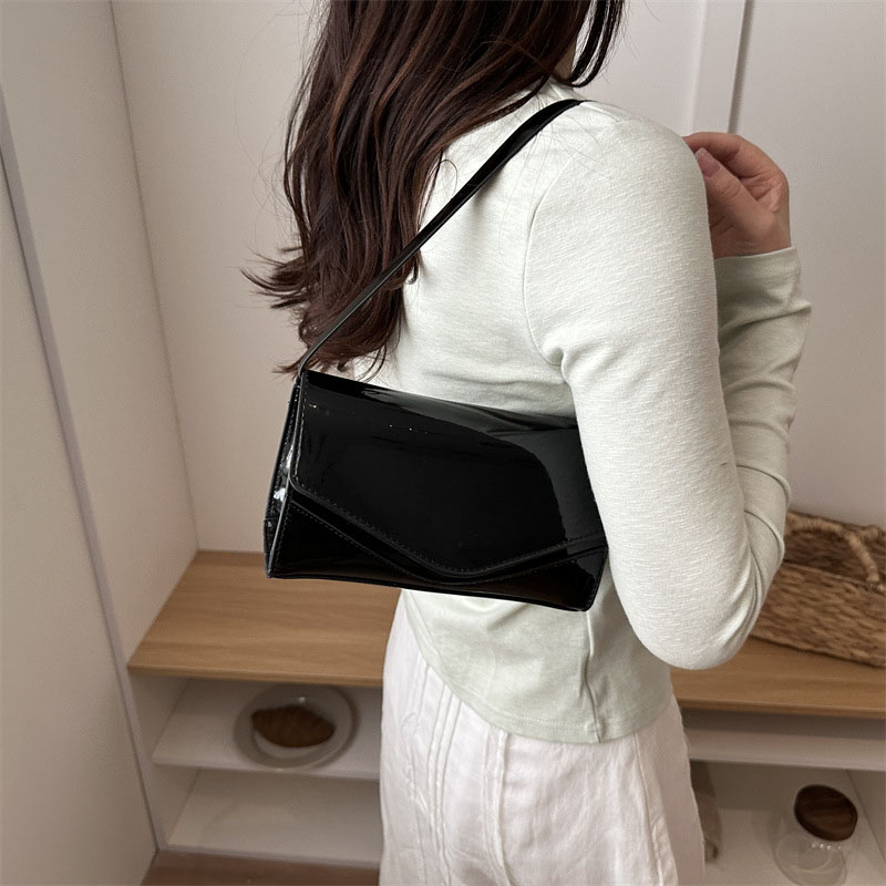 Bright PU Leather Shoulder Bag - Women Hand Bags For Office recension och pris