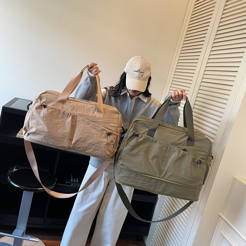 Travel bag, Swimming bag, Gym  - Women Bags Coach recension och pris