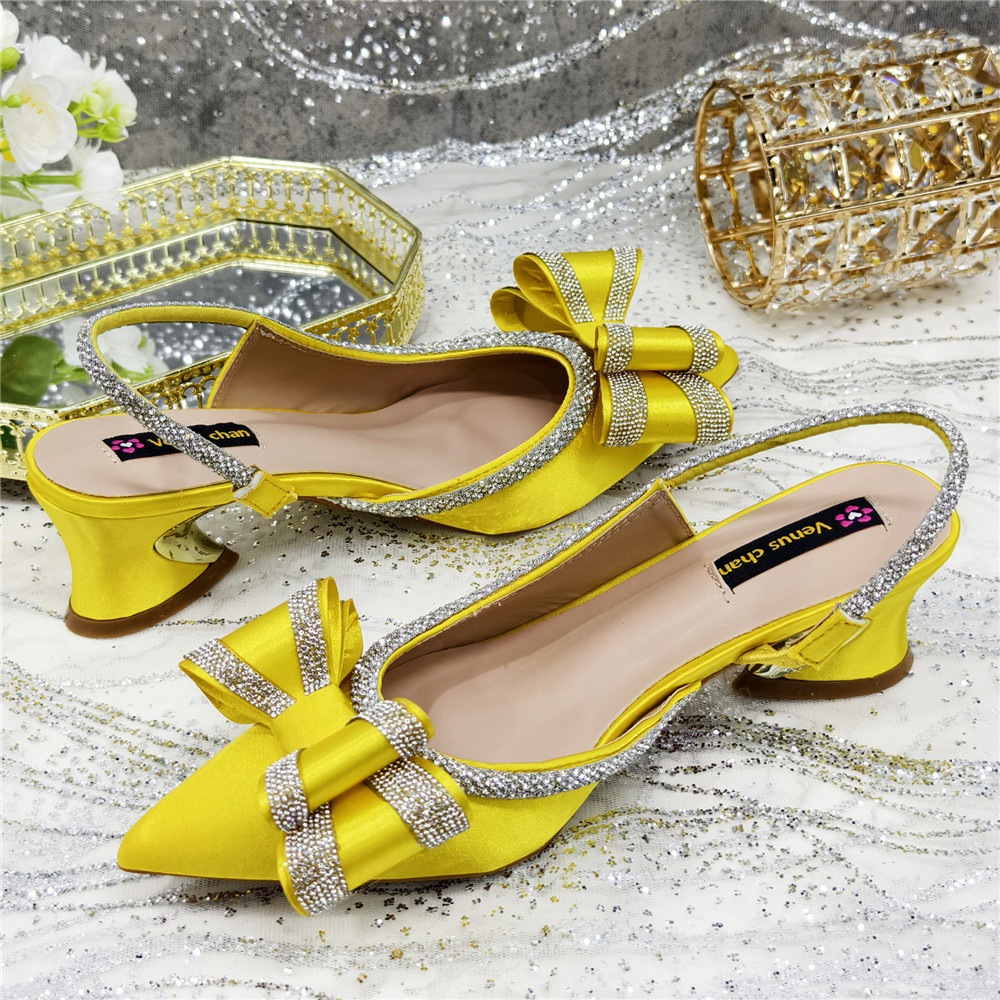 Elegant Yellow Satin Rhineston - Women'S Evening Bags recension och pris